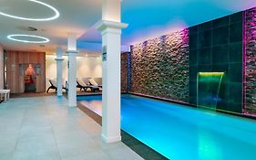 Corendon New-west, A Tribute Portfolio Hotel  4*